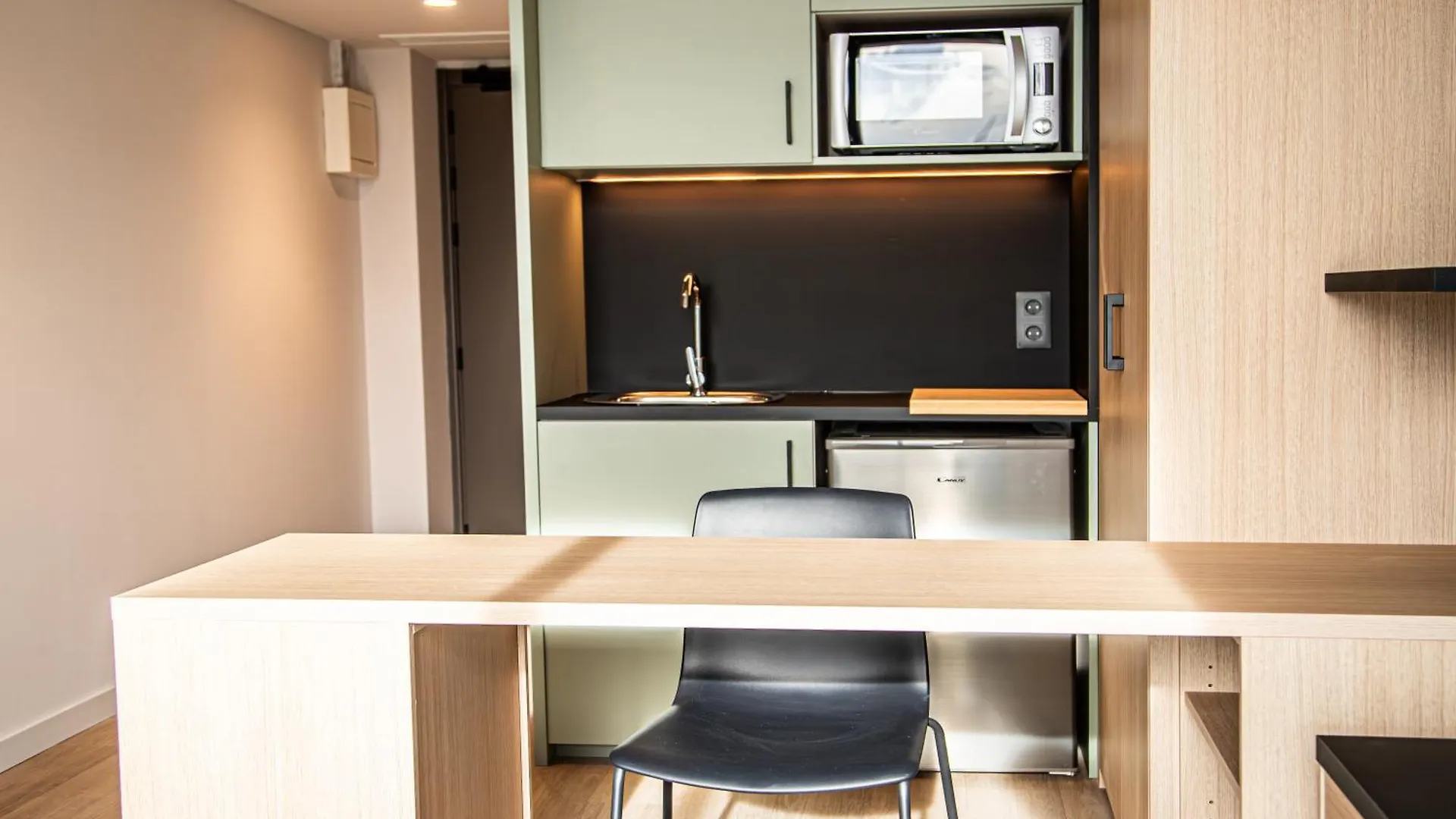 Atenea Living Mataró Apartment